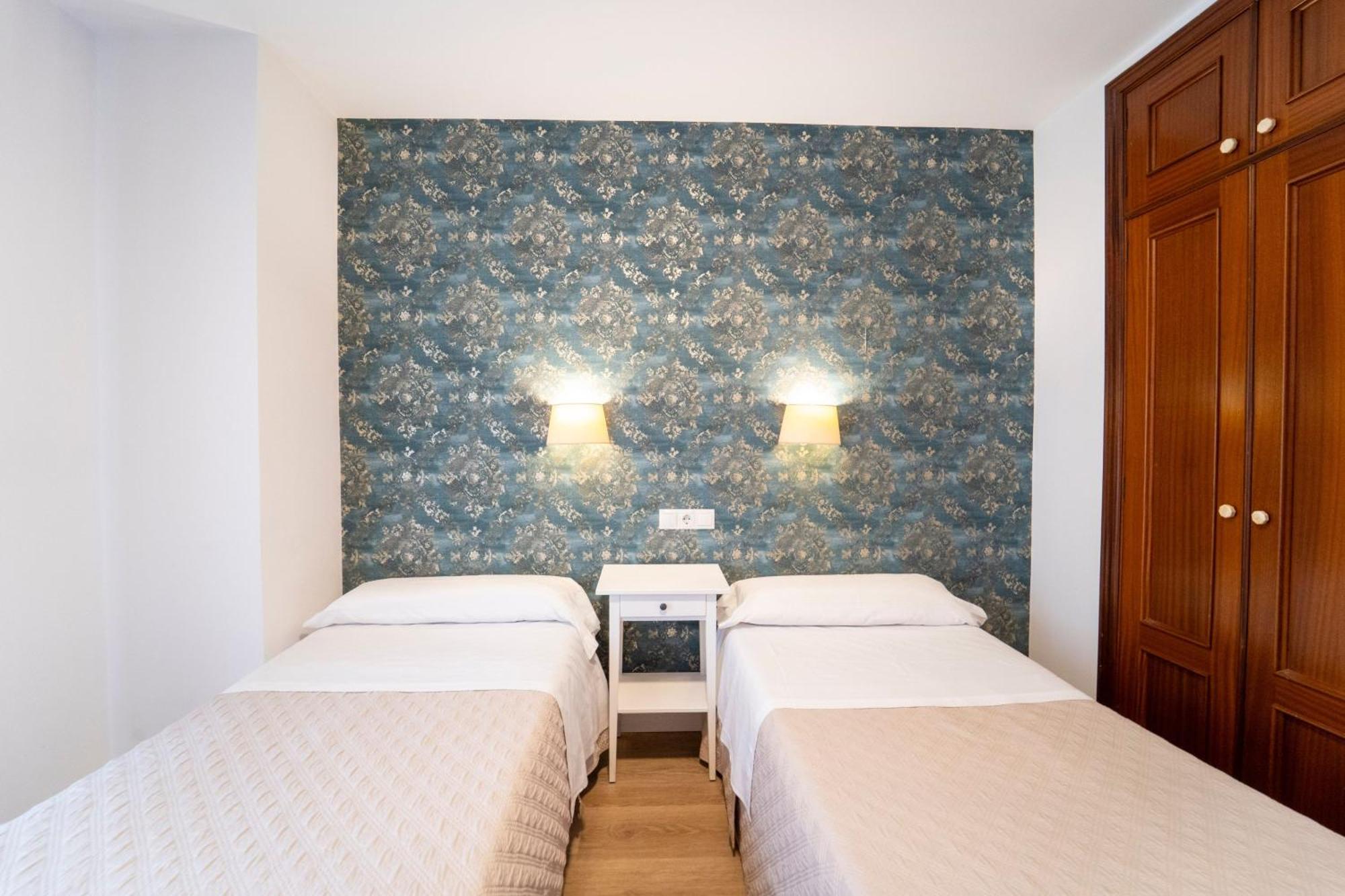 Hotel Ovetense Овьедо Экстерьер фото